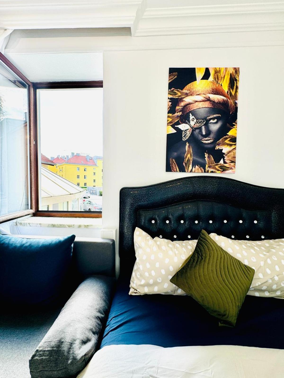 Very Spacious Apartment For Up To 7P With Great Location 비엔나 외부 사진