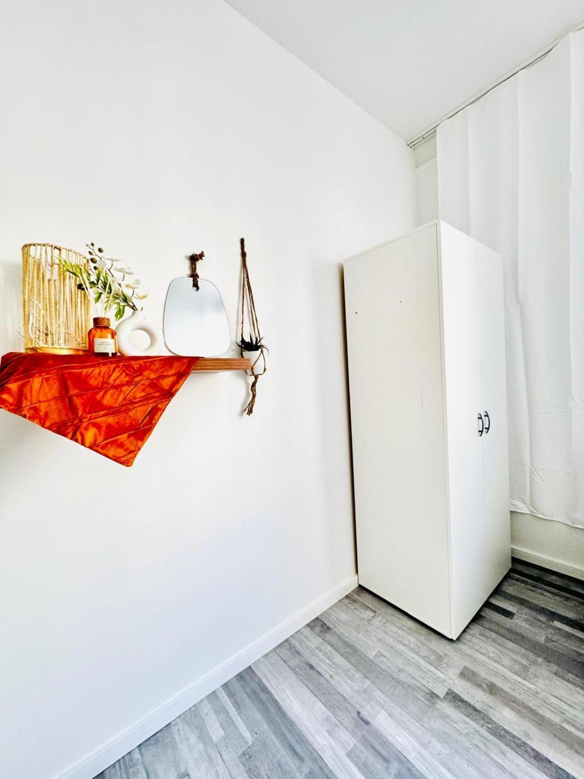 Very Spacious Apartment For Up To 7P With Great Location 비엔나 외부 사진