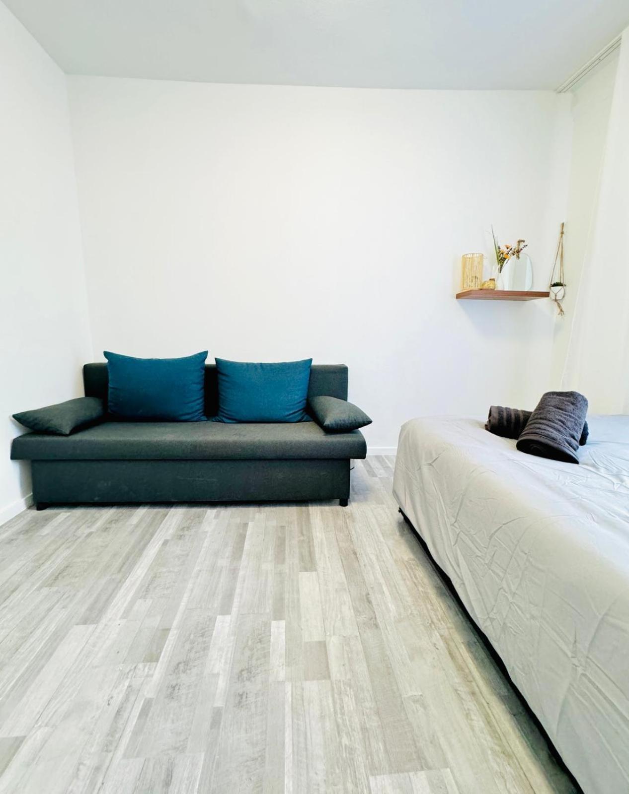 Very Spacious Apartment For Up To 7P With Great Location 비엔나 외부 사진