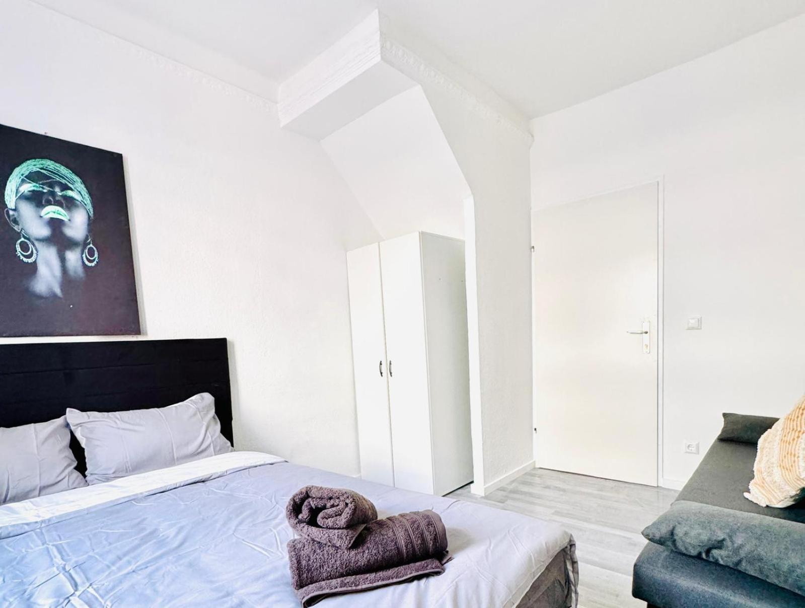 Very Spacious Apartment For Up To 7P With Great Location 비엔나 외부 사진